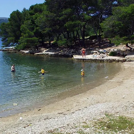 Stari Grad 5724e Apartment